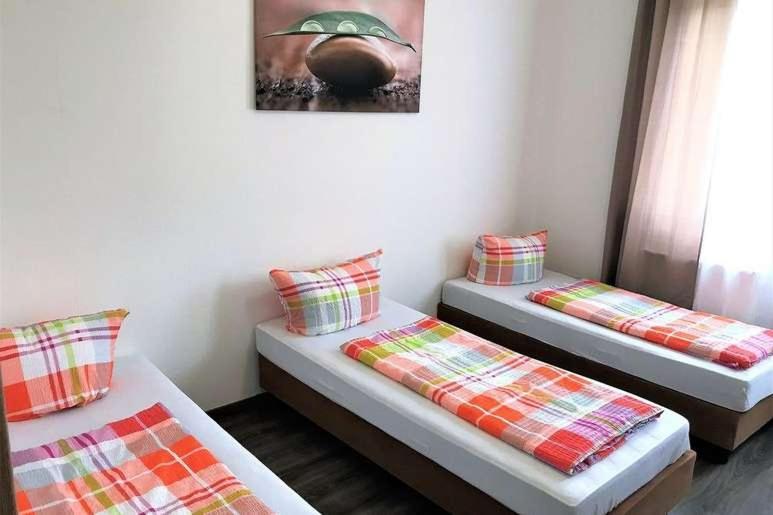 Hostel "Berkut" Нюрнберг Екстериор снимка